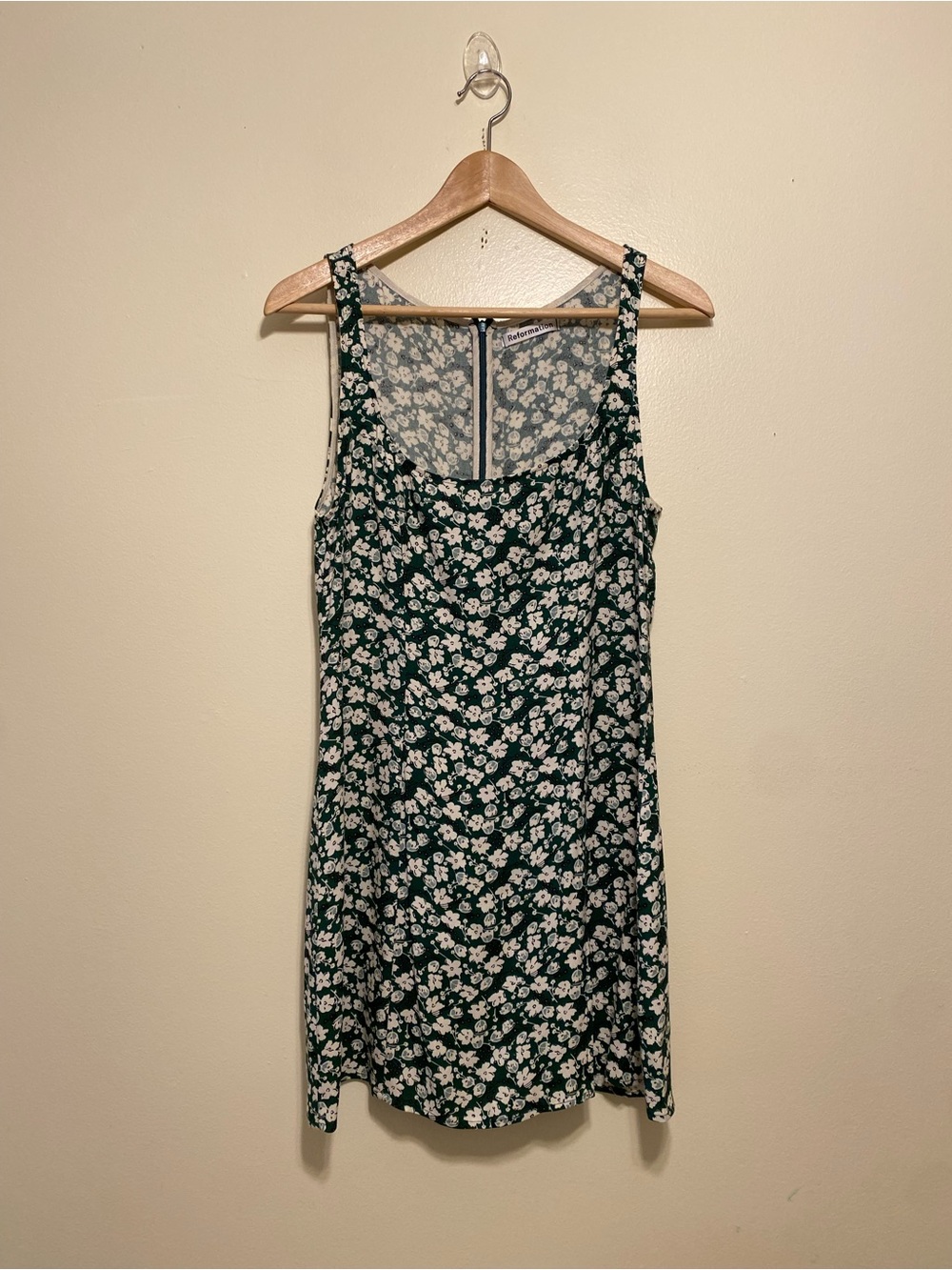 Reformation Dark Green Floral Mini Dress. Size 6